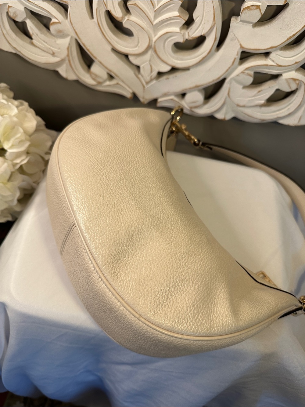 Coach Pebbled Leather Shoulder Bag in Cream and Gold - Picture 6 of 12